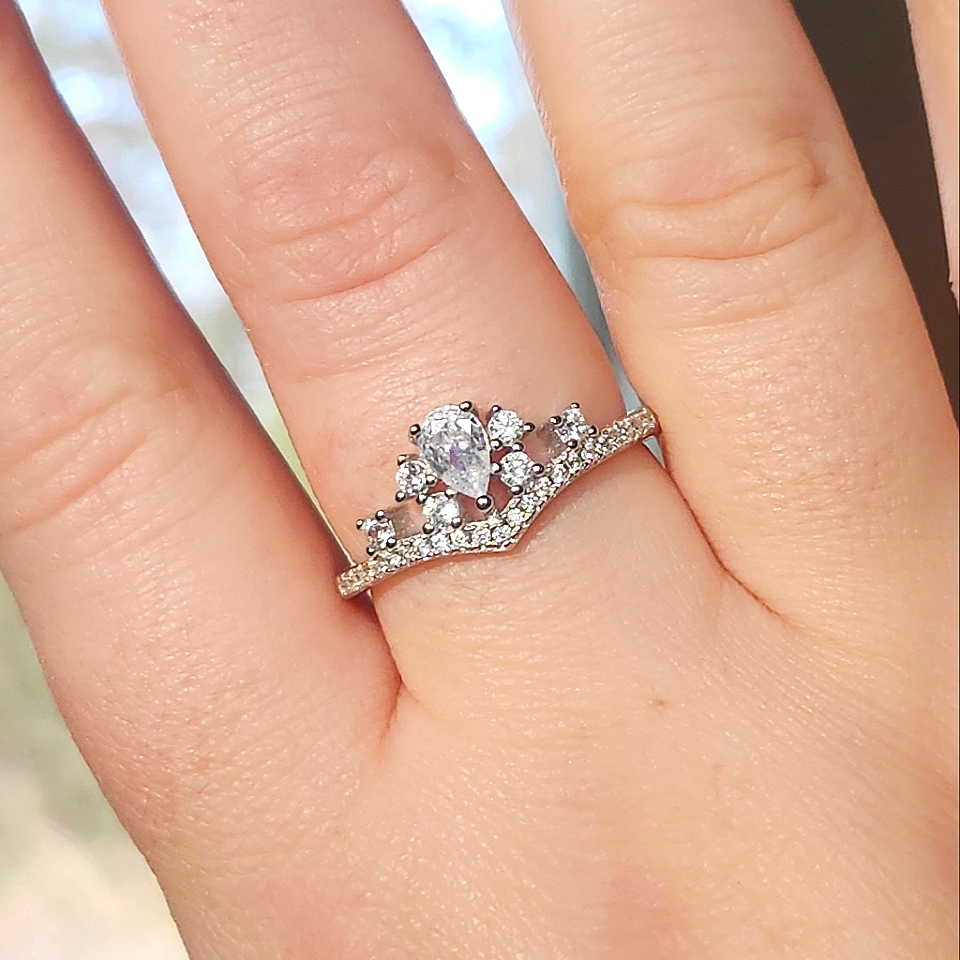 Nwt Ryze White Frost Cubic Zirconia .925 Sterling Silver Crown Ring